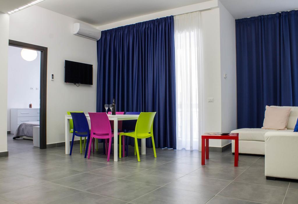 Residence Palazzo Dei Delfini By Receptio Catania Exterior photo